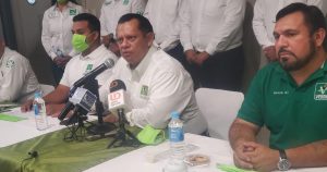 Misael Sánchez Sánchez, quien reconoció que si la contienda para obtener votos ya era difícil, ahora lo será más dado que las boletas electorales ya estaban impresas. Foto: Antonio Olazábal, Noroeste.