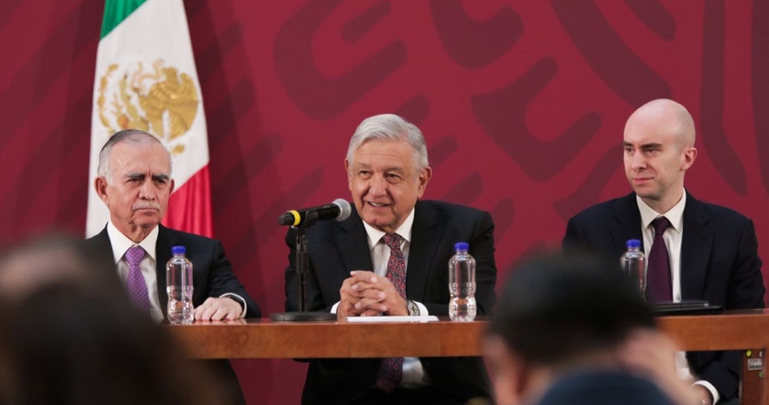 El exjefe de la Oficina de Presidencia, Alfonso Romo; el Presidente Andrés Manuel López Obrador; y el Secretario Técnico de la Presidencia, Carlos Torres Rosas.