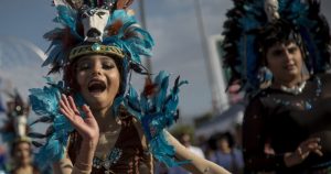 La sensación de felicidad se ha conceptualizado como el bienestar experimentado por las personas, tanto en pensamientos como en sentimientos. Foto: Cuartoscuro