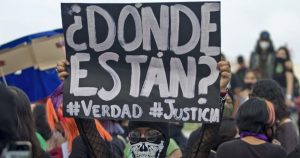 Un grupo de mujeres feministas se manifestaron en calles del centro de la ciudad donde exigieron justicia para mujeres violentadas y desaparecidas. Foto: Gabriela Pérez, Cuartoscuro.