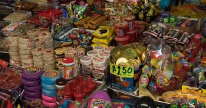 Sólo la industria alimentaria gasta casi 2 mil millones al año en publicidad y en Estados Unidos, ésta se dirige principalmente a jóvenes negros e hispanos. Foto: Cuartoscuro.