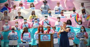 La activista Melissa Moore habla en el Día de Campo Trans y Queer en Carolina del Sur, en mayo de 2021. Foto: Mahkia Greene, SC United for Justice & Equality.