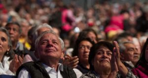 Para el programa de Pensión para Adultos Mayores se prevé un aumento de 109 mil 398 millones de pesos. Foto: Cuartoscuro. 