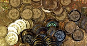 Un bitcoin puede costar más de 40 mil dólares. Foto: AP. 