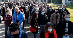 El concepto de inmunidad colectiva se emplea para referirse a cosas diferentes. Foto: Darko Vojinovic, AP