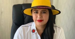 La Diputada suplente y su pareja fueron aprehendidos por la FGE la madrugada de ayer durante un cateo realizado en un inmueble de Tecamachalco. Foto: Espacial.