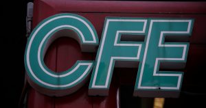 La CFE apoya a usuarios a cambiar sus aparatos.  Foto: Andrea Murcia, Cuartoscuro.