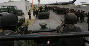 Foto de 2008, en la que muestra a 110 elementos de las fuerzas especiales del Ejercito Mexicano, que fueron trasladados a esta ciudad para realizar tareas de apoyo a los operativos en contra del narcotráfico. Foto: Guillermo Perea, Cuartoscuro.