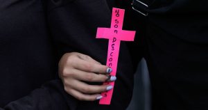 Dicha reforma establece que se ordenará la prisión preventiva oficiosa en los casos de feminicidio en grado de tentativa punible y que no gozarán de libertad condicionada o anticipada y de la sustitución de penas las personas sentenciadas por este delito. Foto: Imagen ilustrativa, Cuartoscuro.