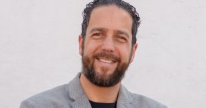 Según la Fiscalía de Puebla, Bernardo "N" autorizó la salida de varios muebles de Casa Puebla sin contar con las facultades necesarias para hacerlo. Foto: Bernardo Fernández Tanus, Facebook