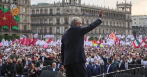López Obrador arranca el segundo tramo de su Gobierno como el Presidente mexicano mejor evaluado en 35 meses de gestión. Foto: Cuartoscuro.
