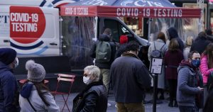 Necesitamos mucha más información para evaluar el impacto nacional y global de la rápida propagación de esta nueva variante. Foto ilustrativa: Seth Wenig, AP