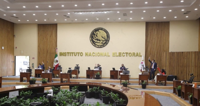 Sesión extraordinaria del Instituto Nacional Electoral (INE).