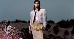 La actriz coreana Hoyeon Jung en las fotos para la revista <i>Vogue</i>. Foto: Instagram vía @hoooooyeony.