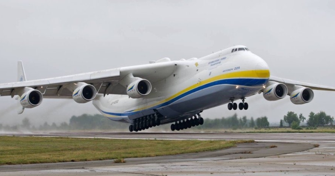 El avión más grande del mundo, el AN-225 "Mriya" ucraniano, ha sido destruido en un ataque aéreo ruso sobre el aeropuerto de Gostomel, cerca de Kiev.