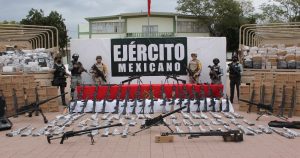 Lo asegurado, fue puesto a disposición de las autoridades competentes. Foto: Sedena