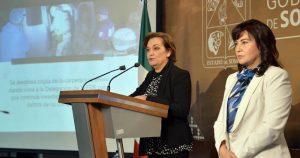 La titular de la dependencia estatal explicó que mediante estas cuentas se invita a las y los jóvenes a tener dinero fácil, y solo necesitan su visa para cruzar a Estados Unidos. Foto: María Dolores Del Río, Facebook.