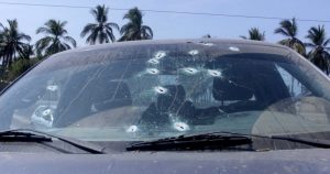 El ataque a balazos ocurrió en la carretera a Barra Vieja. Foto: Carlos Alberto Carbajal, El Sur