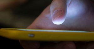 El software está diseñado por la empresa israelí NSO Technologies y es vendido sobre todo a gobiernos, en teoría, para combatir el terrorismo y el crimen. Foto: Jenny Kane, AP