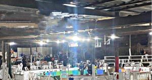 Palenque clandestino en el puerto de Zihuatanejo, región de la Costa Grande de Guerrero. Foto: Twitter @InfSinCensuraMx