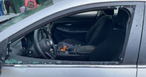 El padre fue atacado a balazos este jueves. Foto: vía El Sur.