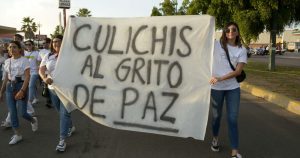 No está claro cómo encajan estas disculpas en el plan de "abrazos, no balazos" propuesto por AMLO. Foto: Juan Carlos Cruz, Cuartoscuro