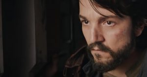 Diego Luna como Cassian Andor en la serie <i>Andor</i> para Disney+. Foto: Captura de pantalla de video.