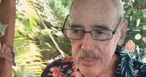 El actor mexicano Andrés García durante un video para su canal de YouTube. Foto: Andrés García TV vía Periódico Central