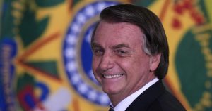 La figura de Bolsonaro se popularizó en Internet principalmente a través de páginas y perfiles de Facebook. Foto: Eraldo Peres, AP