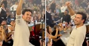 VIDEO: "Checo" Pérez asiste a concierto de Carlos Rivera y la gente lo ovaciona