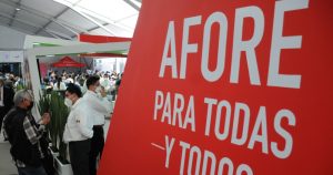 Los expertos recomiendan ahorrar para el retiro. Foto: Daniel Augusto, Cuartoscuro.