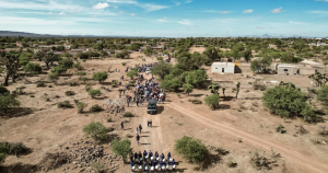 Su funeral, el 14 de julio, fue un acontecimiento en el que participó todo el pueblo, acompañando el velatorio de los tres jóvenes que fueron retornados juntos. Foto: Adolfo Valtierra, A dónde van los desaparecidos