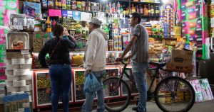 El Inegi mostró que la inflación general subió un 0.10 por ciento frente a mayo de este 2023. En junio del año anterior, el incremento fue de 0.84 por ciento. Foto: Édgar Negrete, Cuartoscuro