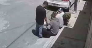 Dos hombres fueron víctimas de la delincuencia en el Estado de México. Foto: Captura de pantalla