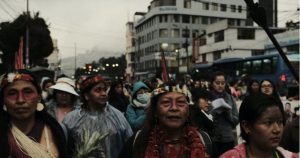 Mujeres de varias nacionalidades indígenas de la Amazonía marchando el 8M, Quito - Ecuador, 8 de marzo de 2023. Foto: Josué Araujo, Open Democracy. 