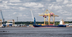 El Puerto de San Petersburgo es el principal punto de entrada para la cocaína en Rusia. Foto: Shutterstock.