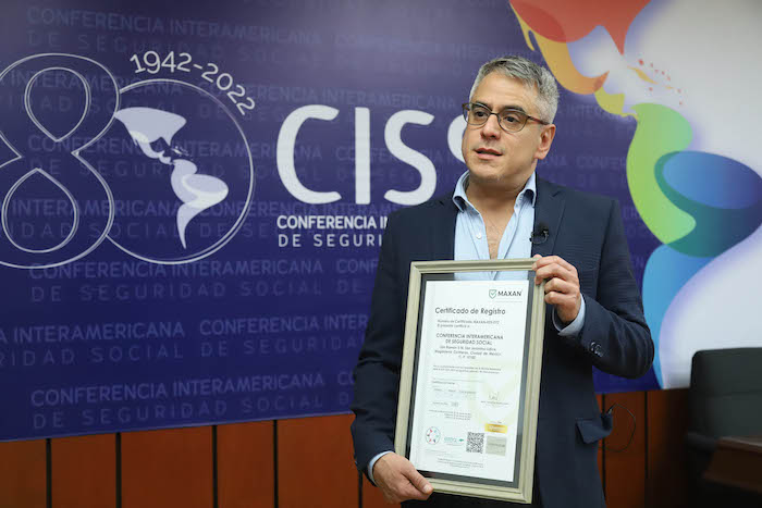 El secretario general de la CISS agregó que la obtención de este reconocimiento implica una apuesta por aportar en la transformación sistémica de la cultura organizacional en este organismo de seguridad social y el inicio de un caminar hacia sociedades libres de violencia.