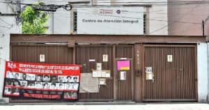 Desde el 17 de marzo, integrantes del Movimiento por la Verdad y la Justicia de los Desaparecidos de la Guerra Sucia de los años 60, 70 y 80 tomaron el Centro de Atención Integral de la Comisión Ejecutiva de Atención a Víctimas. Foto: Rebeca Herrera, ObturadorMX.