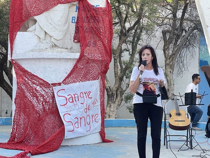 María de Jesús Márquez busca a su hijo Adrián Favela Marquez desde octubre de 2012.