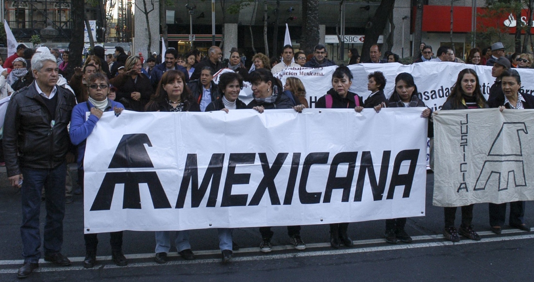 El 3 de febrero de 2016, extrabajadores de la extinta compañía aérea Mexicana de Aviación marcharon sobre Paseo de la Reforma frente al hotel Fiesta Americana.