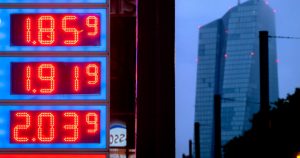 Precios del combustible en una gasolinera en Fráncfort, Alemania, el viernes 28 de julio de 2023.
