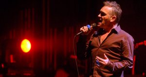 El célebre rockero inglés, Steven Patrick Morrissey en México en 2011. Foto: Fernando Carranza, Cuartoscuro