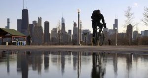 La economía latina impulsa a la de EU hacia adelante desde al menos hace una década de forma sostenida. Foto: Shafkat Anowar, AP