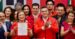 Xóchitl Gálvez se registró como precandidata del PRI. Foto: PRI