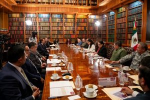 Durante el evento, la Secretaria de Gobernación sostuvo que desde el Gobierno federal se garantiza un proceso limpio y transparente en el que participarán 20 mil candidatas y candidatos, 98 millones de electores y más de medio millón de funcionarios y funcionarias de casilla.