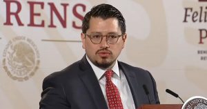 Carlos Martínez Velázquez, director general del Instituto del Fondo Nacional de la Vivienda para los Trabajadores. Imagen tomada de transmisión en vivo. 