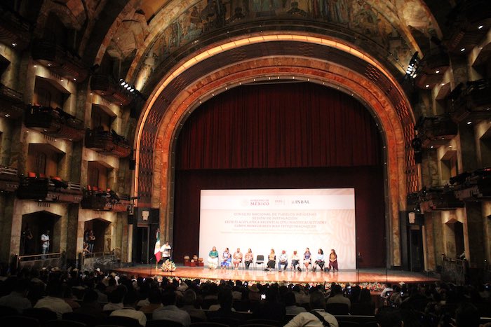 Desde el Palacio de Bellas Artes, Adelfo Regino Montes, director general del INPI y presidente del CNPI, señaló que esta instancia será un órgano donde consejeras y consejeros habrán de encontrarse, y dialogar a fin de “construir acuerdos para profundizar el reconocimiento y el ejercicio de sus derechos fundamentales, y crear las condiciones para su desarrollo y bienestar común”.