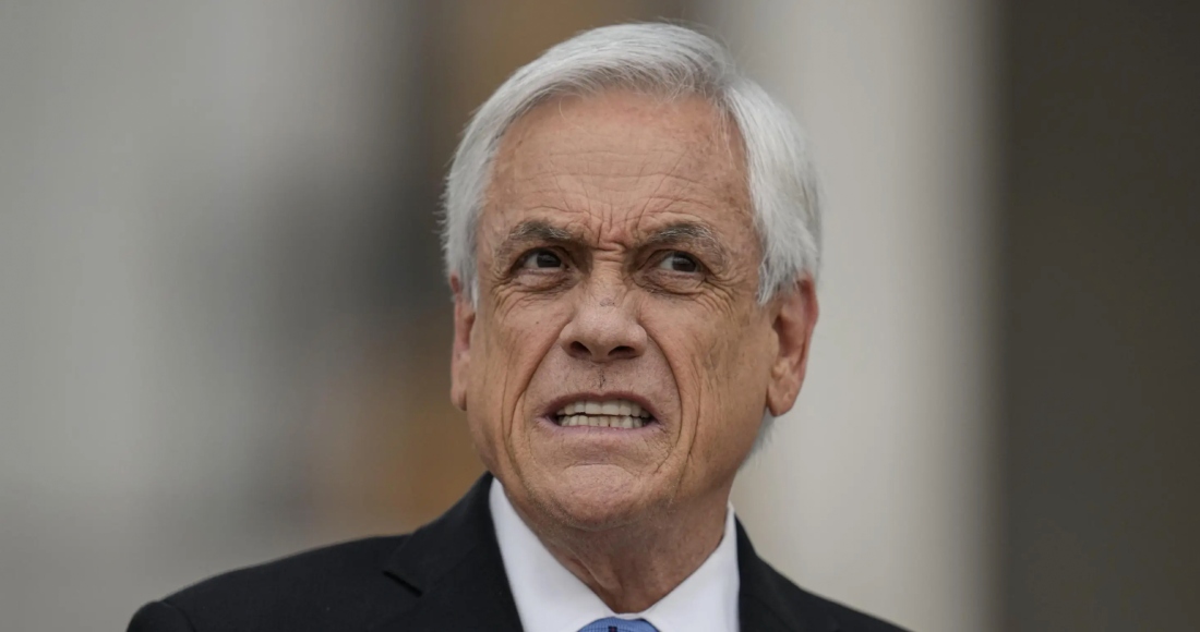 El entonces Presidente chileno Sebastián Piñera da una conferencia de prensa en el palacio presidencial de La Moneda, el lunes 4 de octubre de 2021, en Santiago.