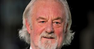 El actor Bernard Hill en Londres el 12 de diciembre de 2012. Foto: Dominic Lipinski, PA via AP.