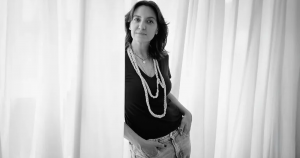 ENTREVISTA ¬ Este libro es mi catarsis literaria frente al abuso: Dafna Viniegra